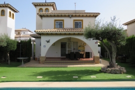 Sale - Chalet - La marina - El Pinet