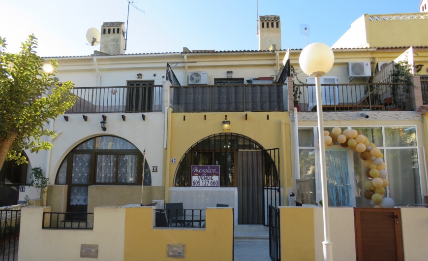 Sale - Terraced house - Guardamar - Buenavista