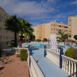 Apartment - Sale - Torrevieja - Pinada de san luis