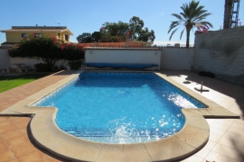 Sale - Chalet - Elche - La Marina