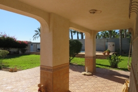 Sale - Chalet - Elche - La Marina