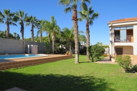 Sale - Chalet - Elche - La Marina