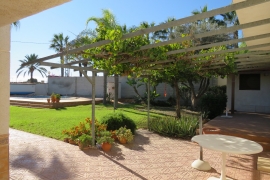 Sale - Chalet - Elche - La Marina